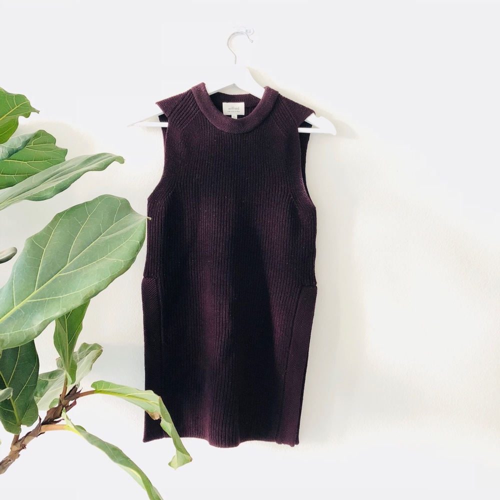 Sleeveless dark purple wool sweater